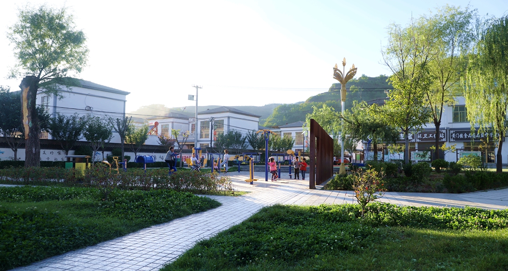 1720096343482087422.jpg 黄门小河.jpg